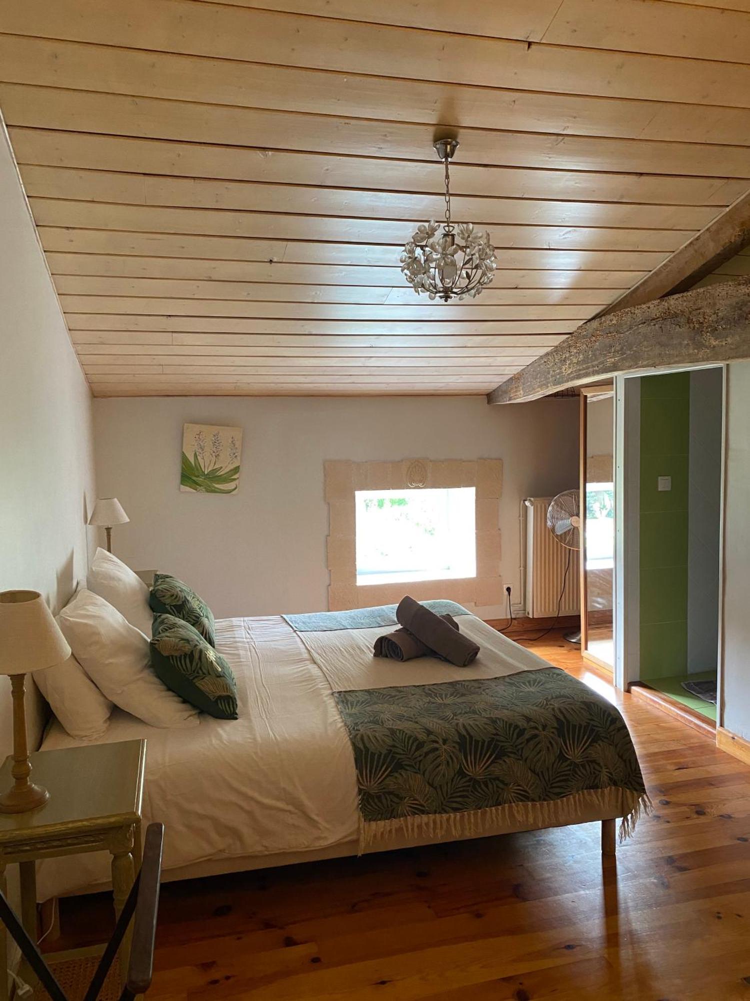 Maison D'Emmannaelle Auros 외부 사진