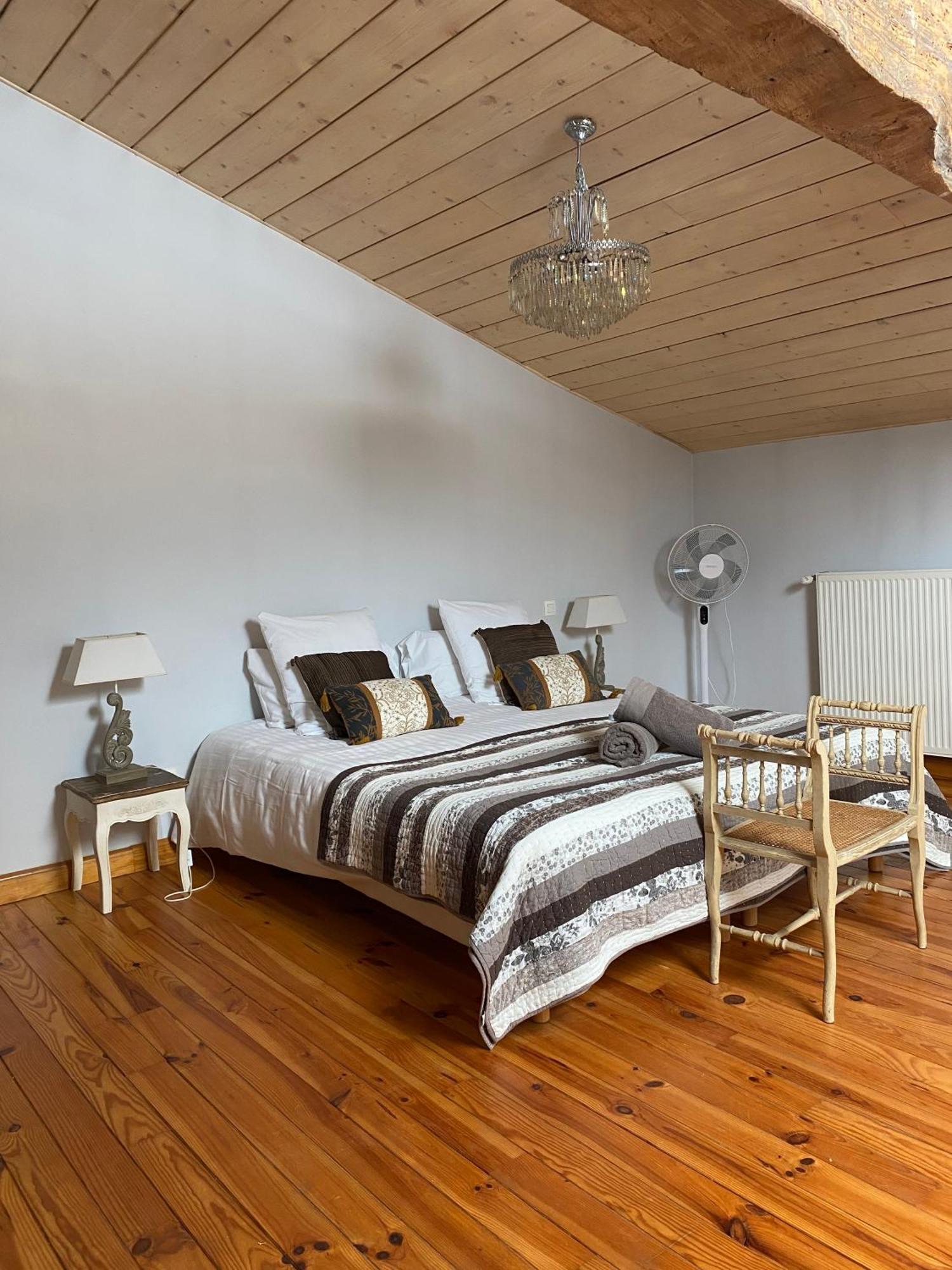 Maison D'Emmannaelle Auros 외부 사진