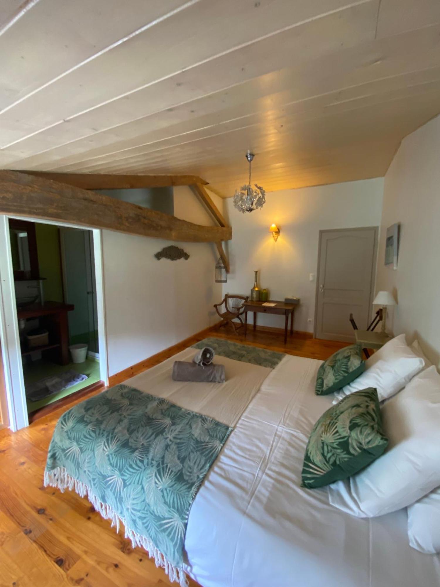 Maison D'Emmannaelle Auros 외부 사진